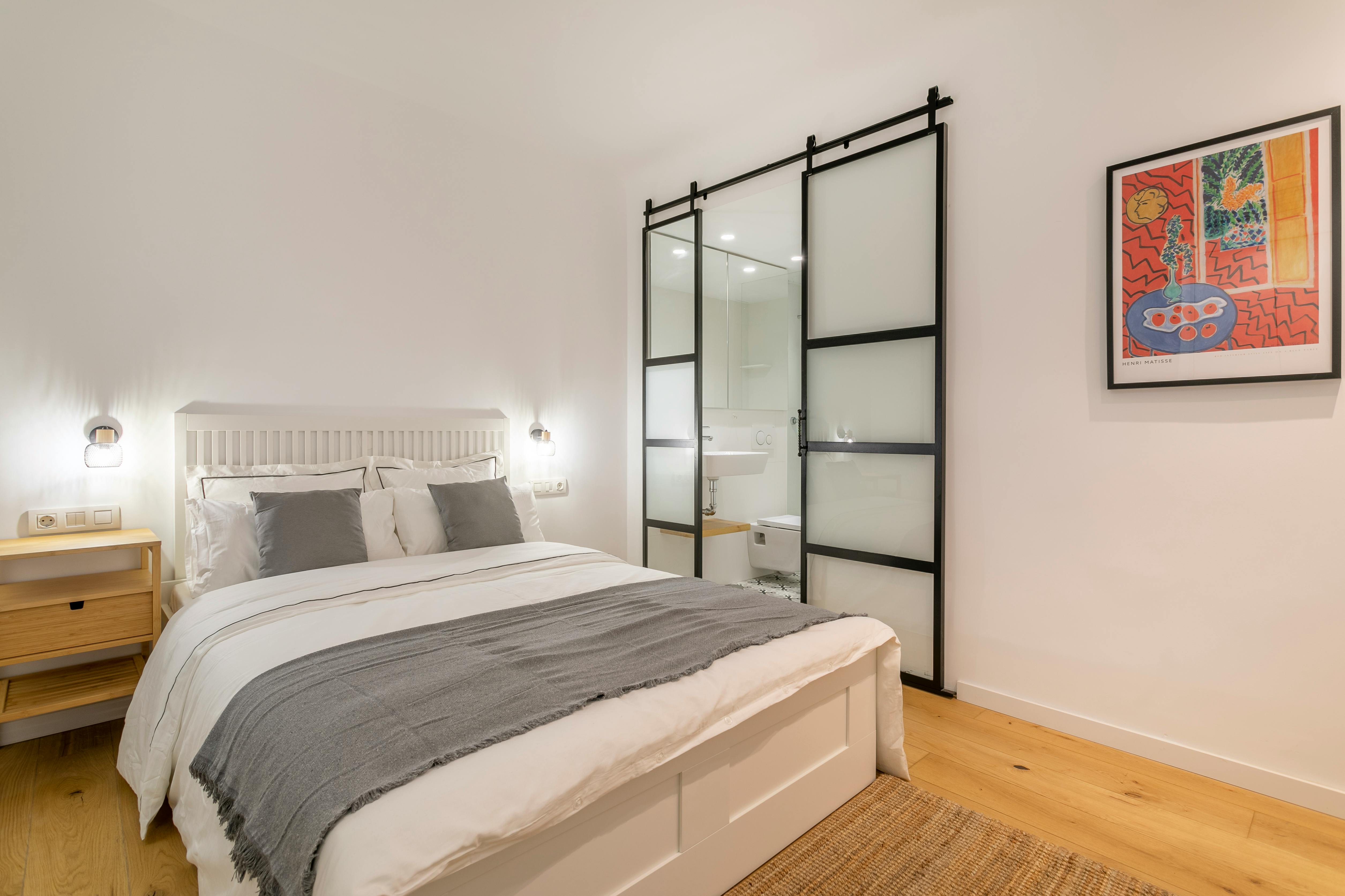 Apartment Alicante, 1 bed, 12m² — photo 1