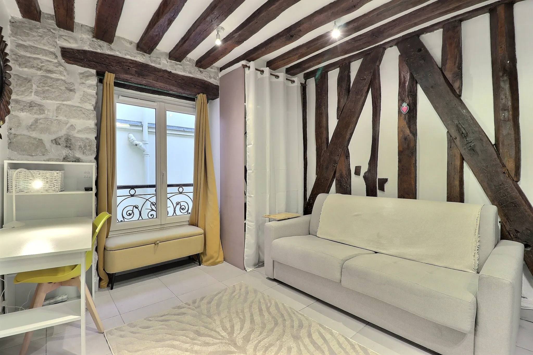 Rue de Sévigné, Paris preview