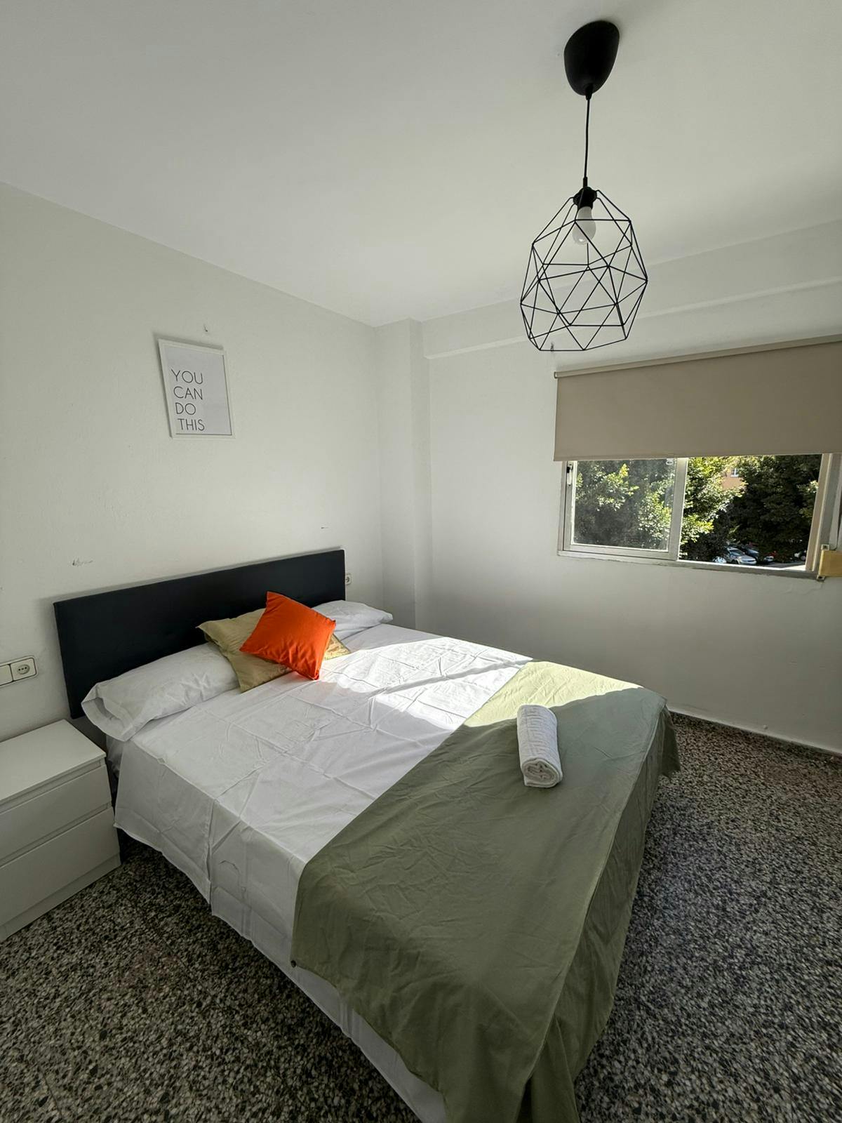 Private room for rent for €550 per month in Málaga, Avenida Antonio Gaudi