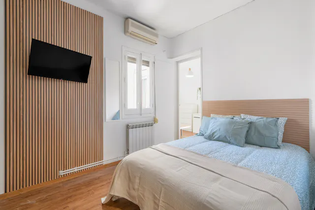 Private room in Calle de López de Hoyos, Madrid (1585385) room image 1