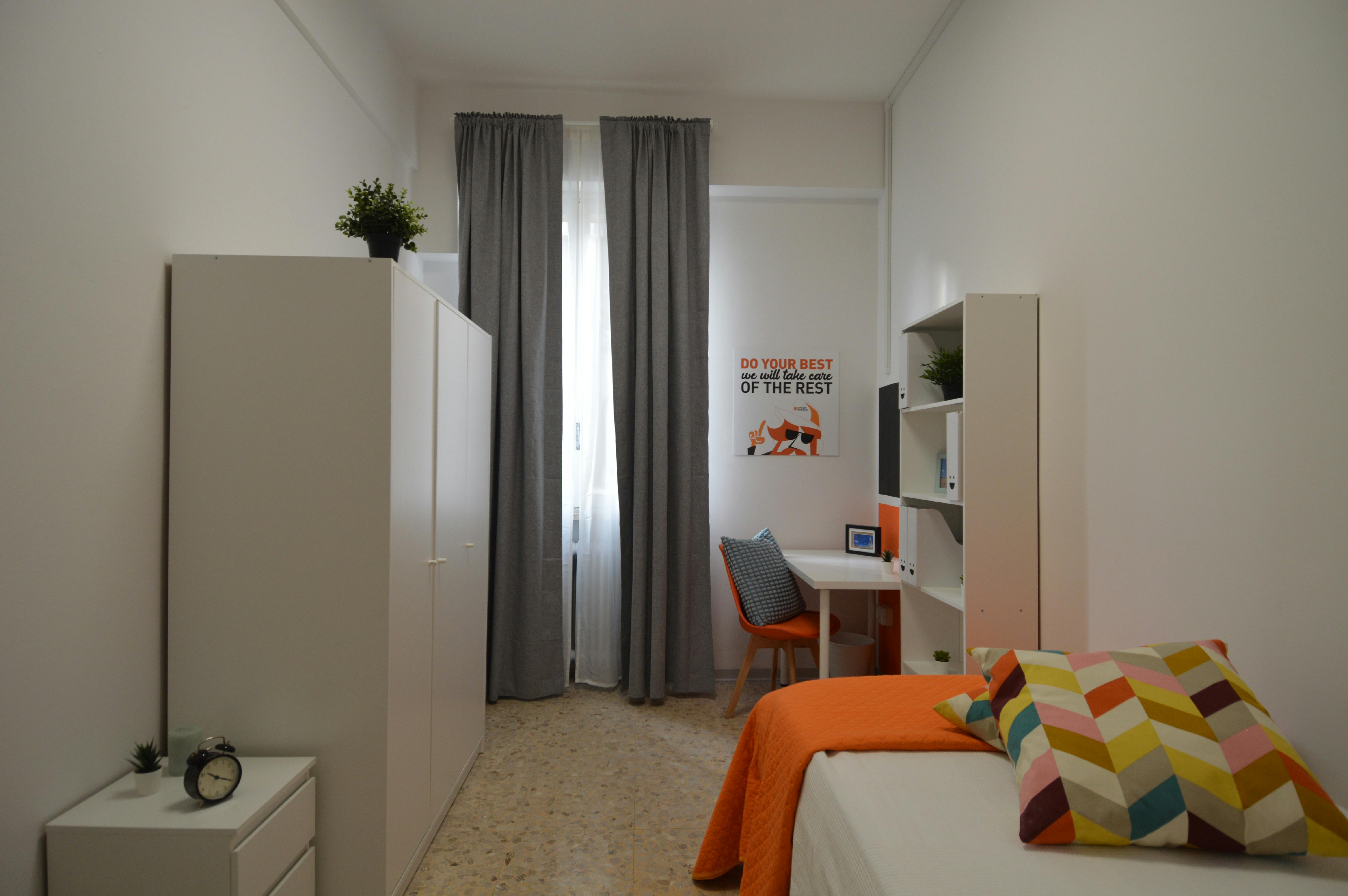 Private room for rent for €430 per month in Reggio nell'Emilia, Vicolo Franco Villa