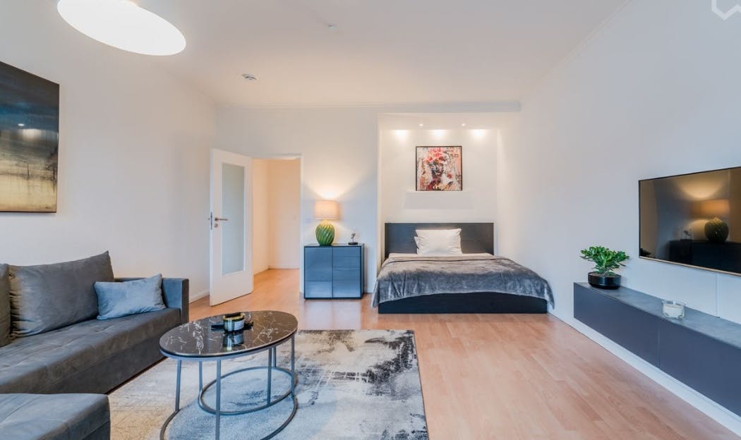 Apartamento en alquiler por 1200 € al mes en Berlin, Hubertusallee