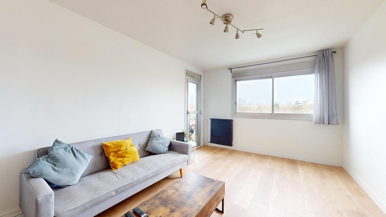 Private room for rent on Allée de Bellefontaine, Toulouse