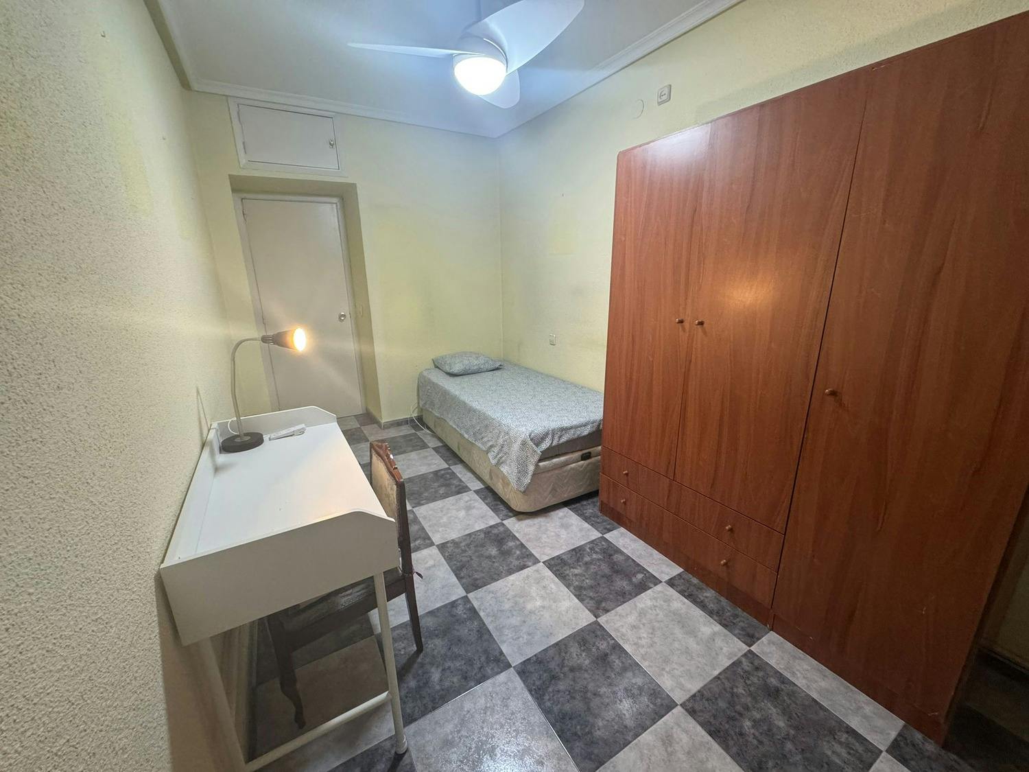 Calle del Cabo Machichaco, Madrid Madrid