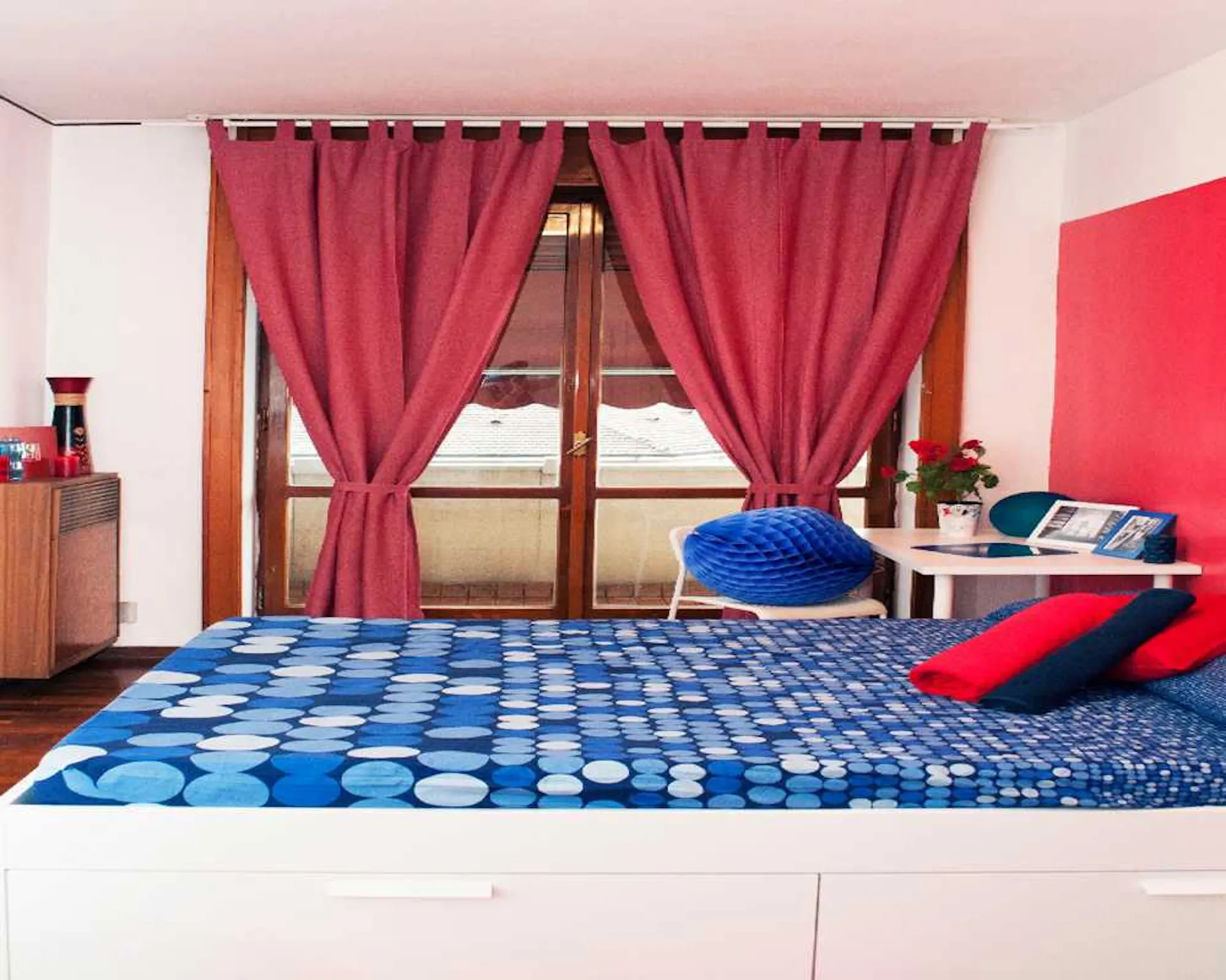 Via Andrea Costa, Milan preview