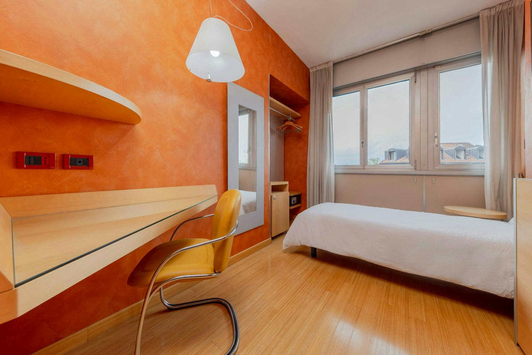 Private room in Lungo Dora Napoli, Turin (1585762) room image 2