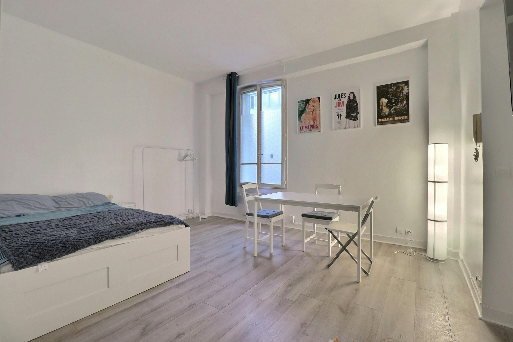 Studio for rent for €1,272 per month in Paris, Rue Jean Maridor