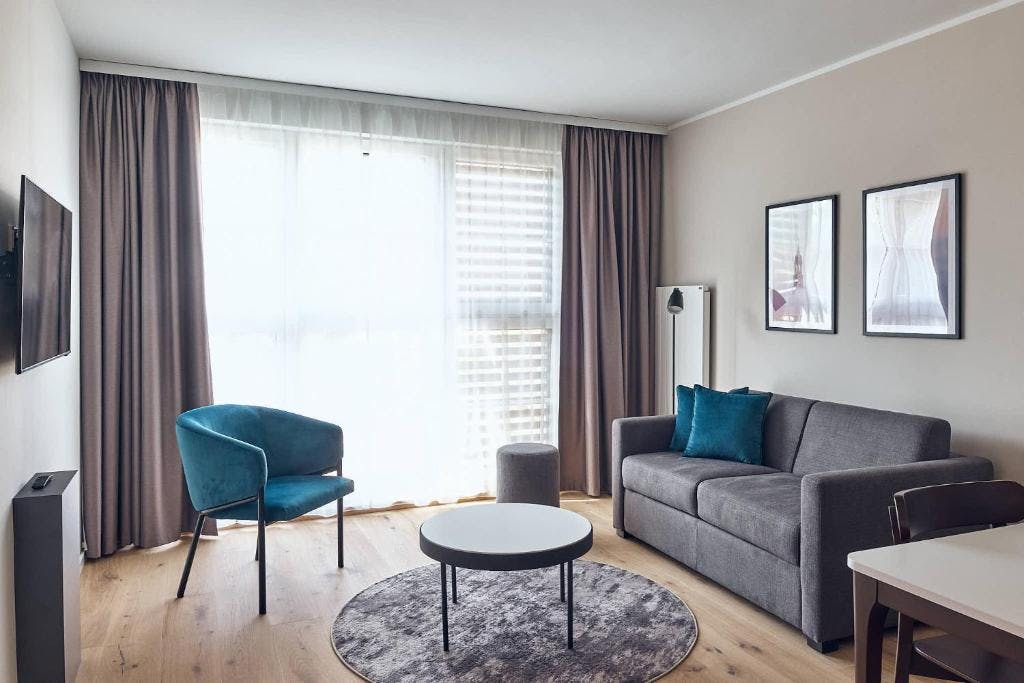 Apartment for rent for €4,000 per month in Hamburg, Hamburger Straße