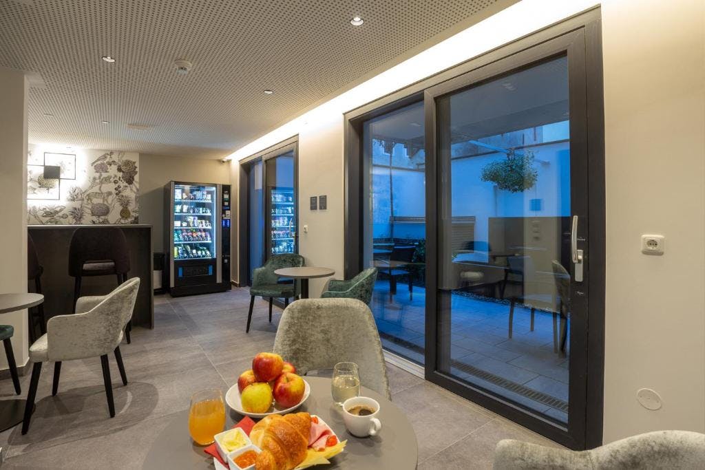 Mandlgasse, Vienna preview