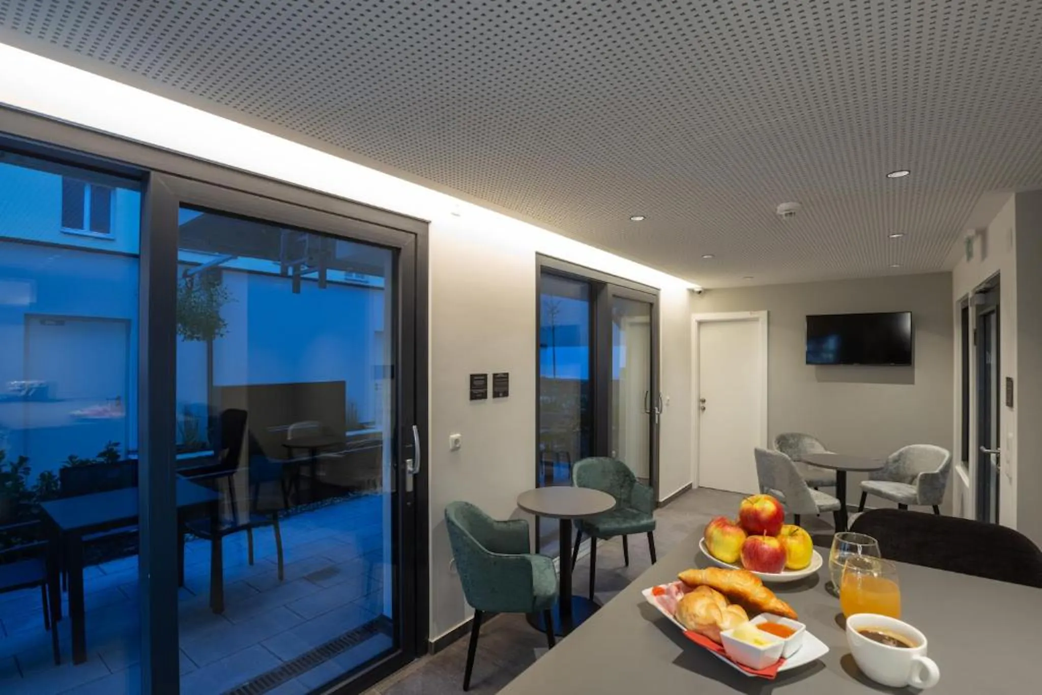 Mandlgasse, Vienna preview