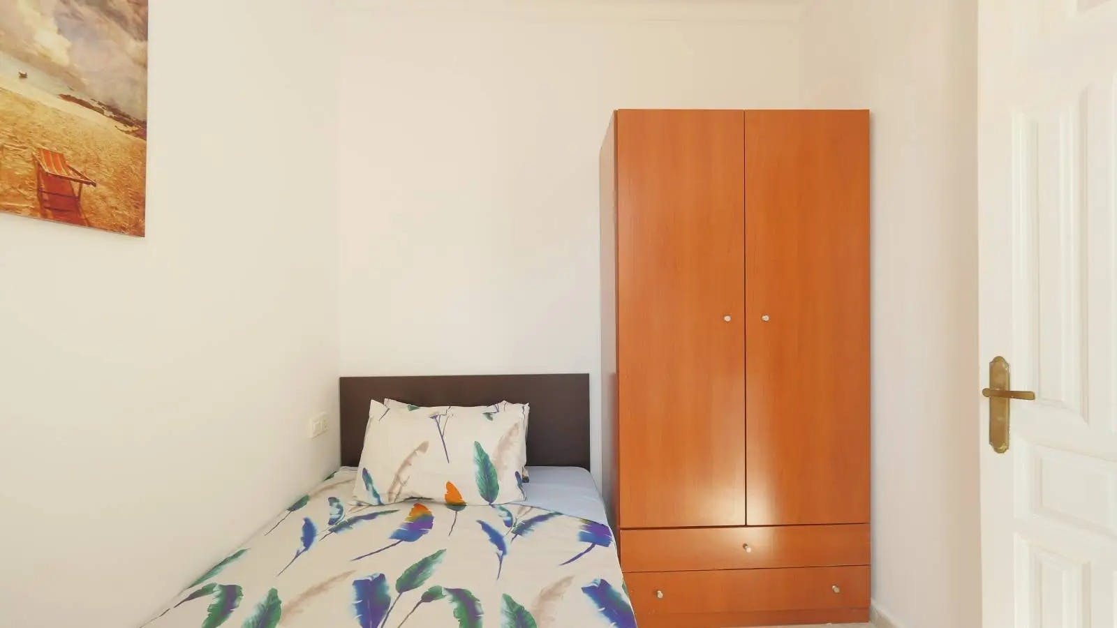 Private room for rent for €400 per month in Barcelona, Carrer de Sant Roc