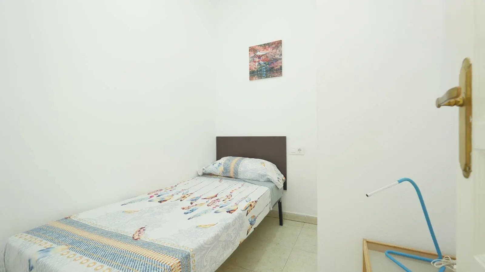 Private room for rent for €250 per month in Barcelona, Carrer de Sant Roc