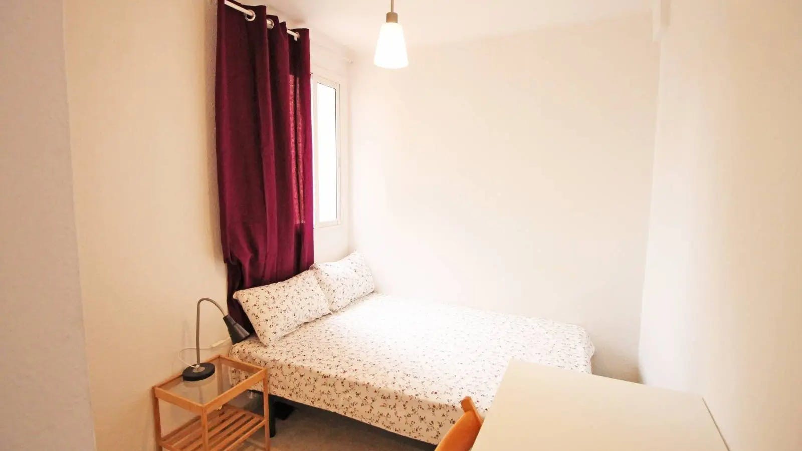 Private room for rent for €370 per month in Barcelona, Carrer de Sant Roc
