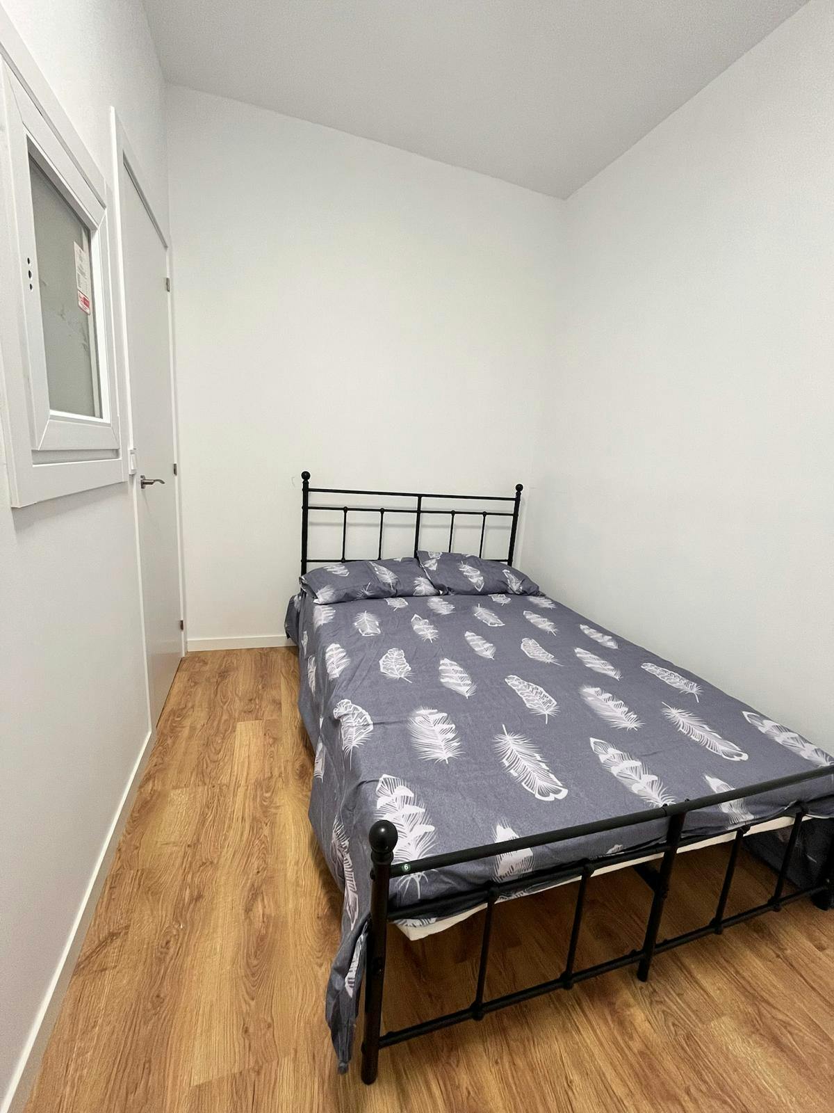 Calle de Santa Isabel, Madrid preview