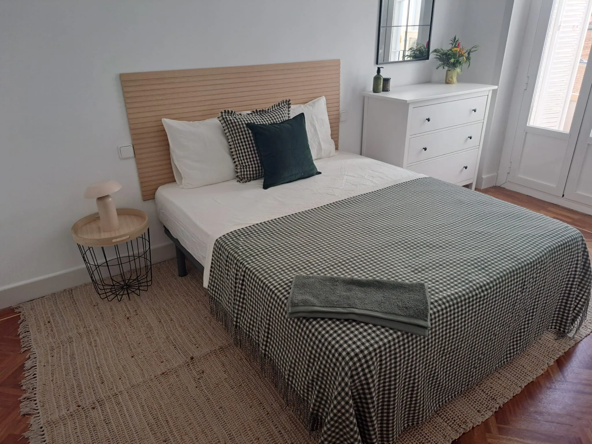 2-Bedroom Apartment in Calle del Prado, Madrid (1586339) ROOM 3