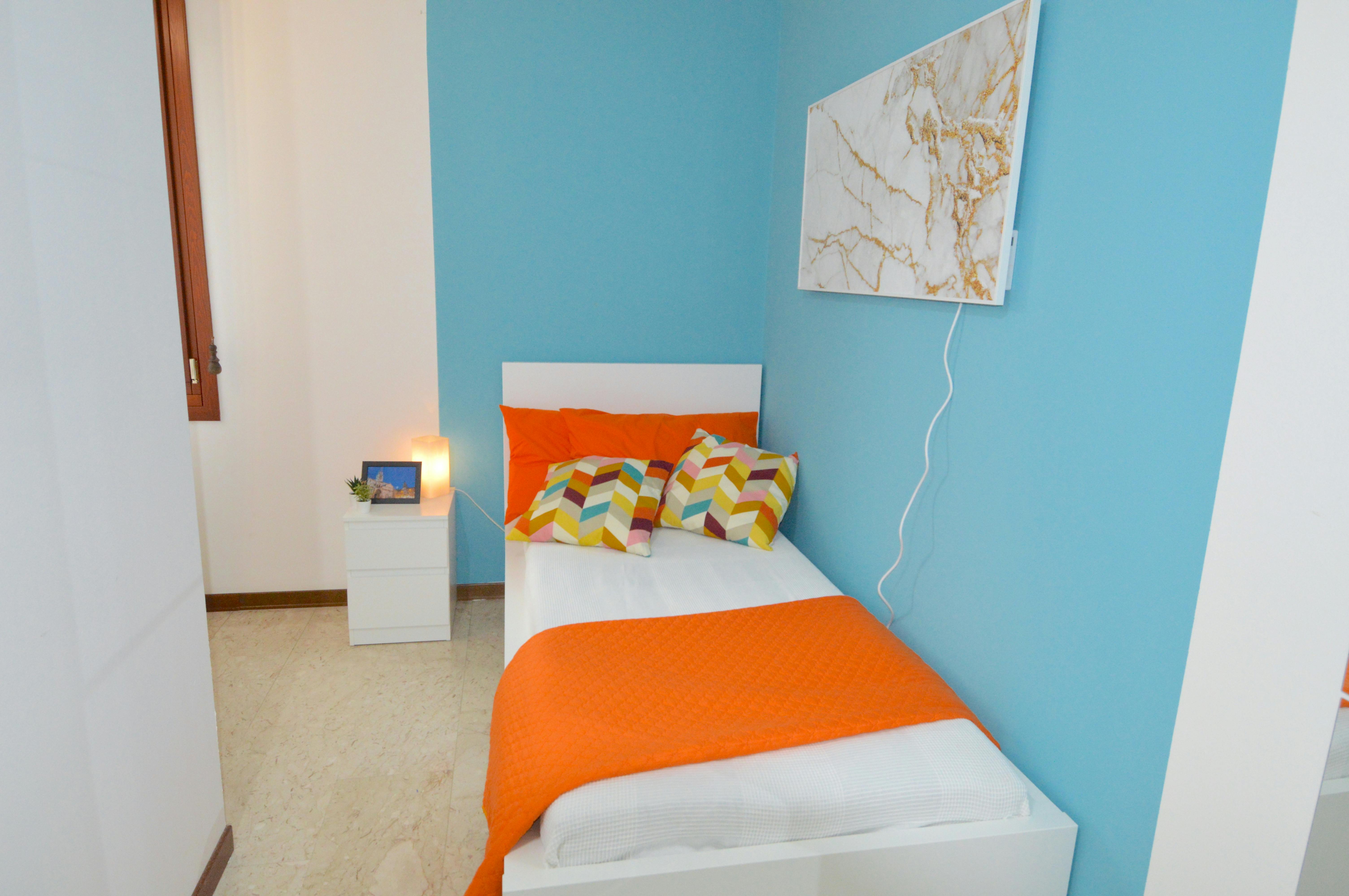 Via Marzabotto, Modena preview