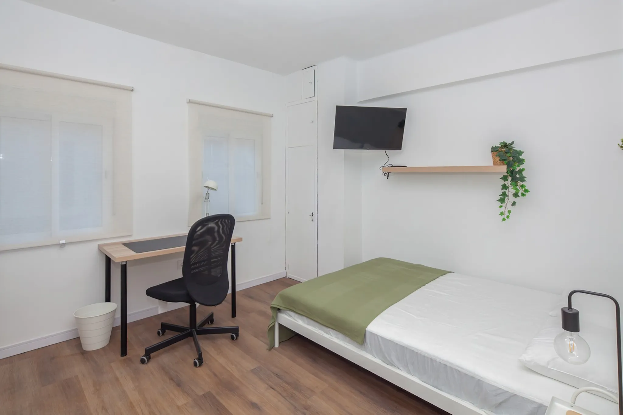 Carrer de Finestrat, Valencia preview