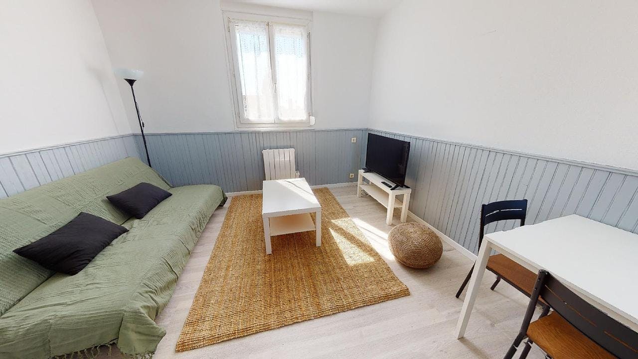 Apartment for rent for €592 per month in Le Havre, Rue Casimir Delavigne