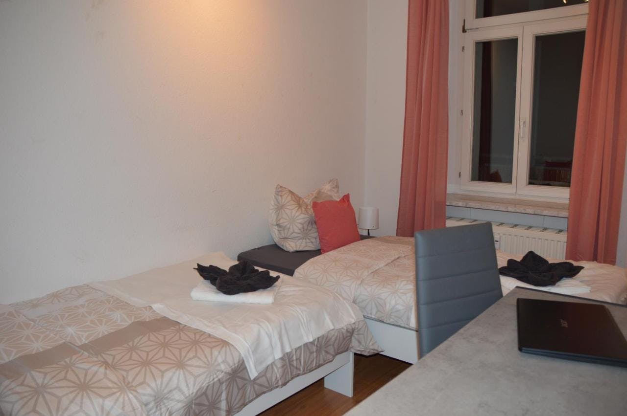 Apartment for rent for €2,800 per month in Leipzig, Meißner Straße