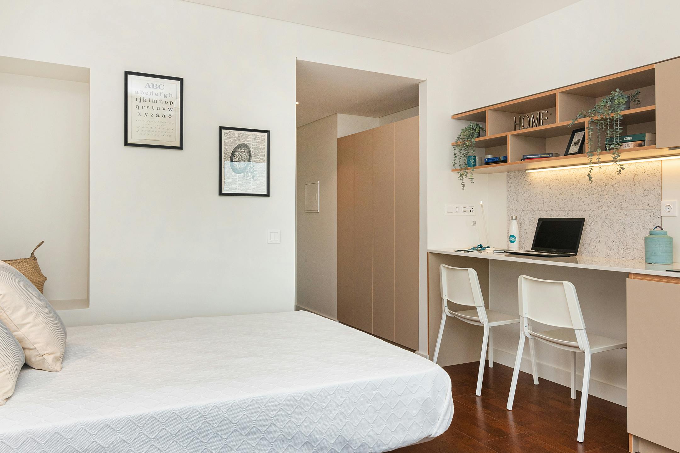 Studio zu mieten für 1.200 € pro Monat in Lisbon, Avenida Infante Dom Henrique
