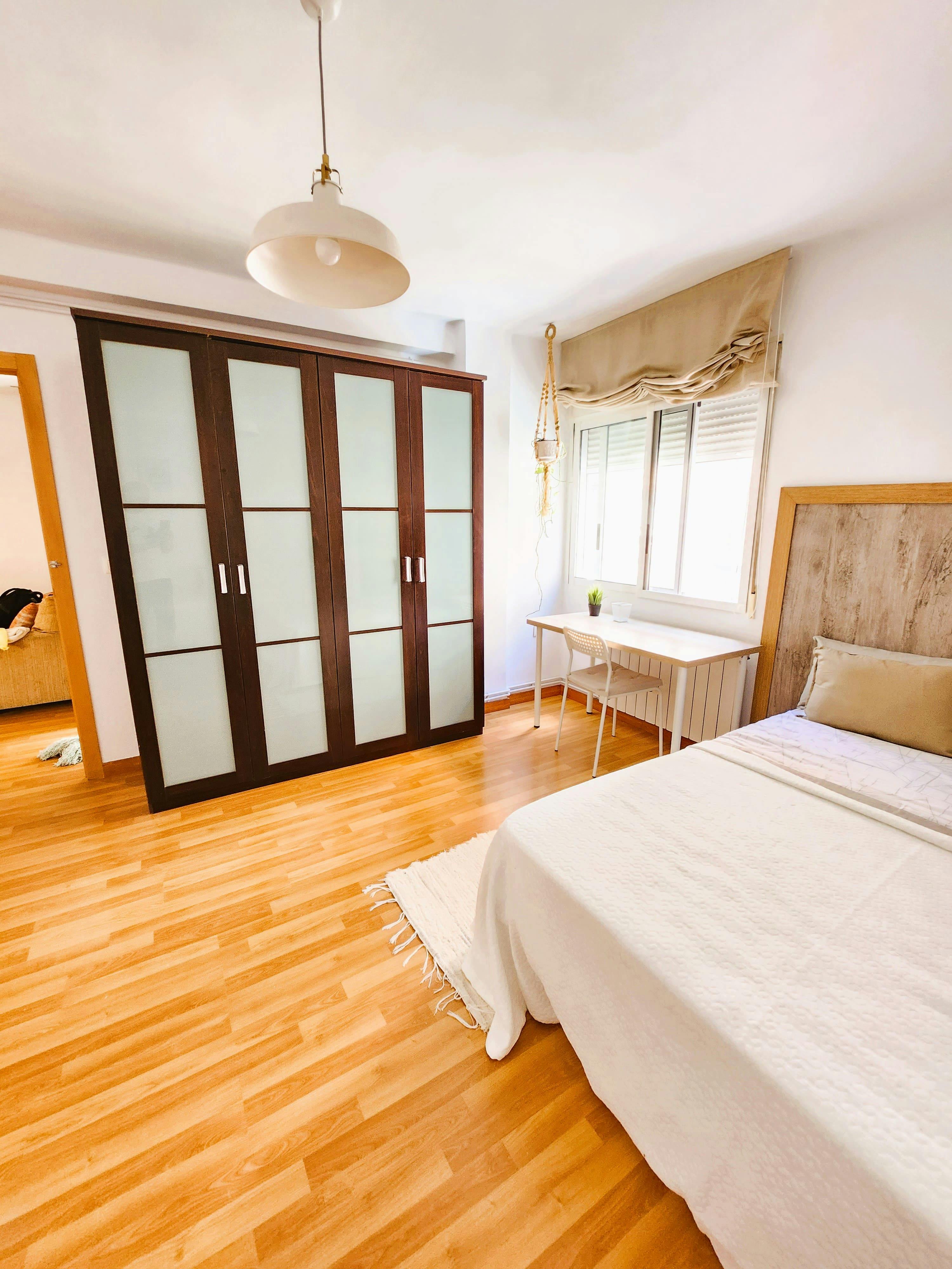Private room for rent for €485 per month in Valencia, Carrer de la Torreta de Miramar
