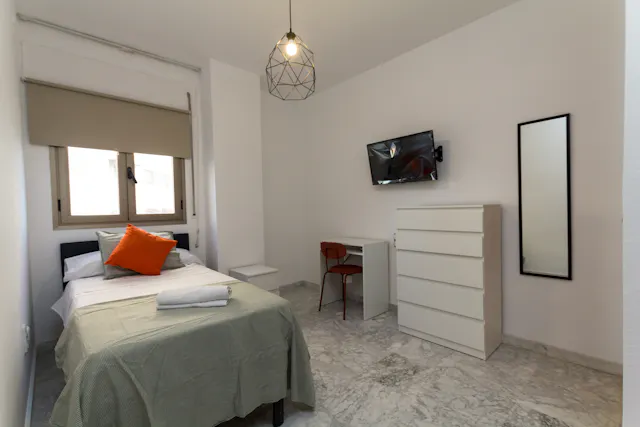 Private room in Avenida de la Aurora, Málaga (1586675) room image 1
