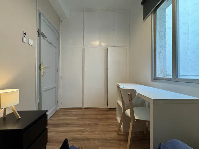 Private room in Calle de los Abades, Madrid (1586688) room image 2