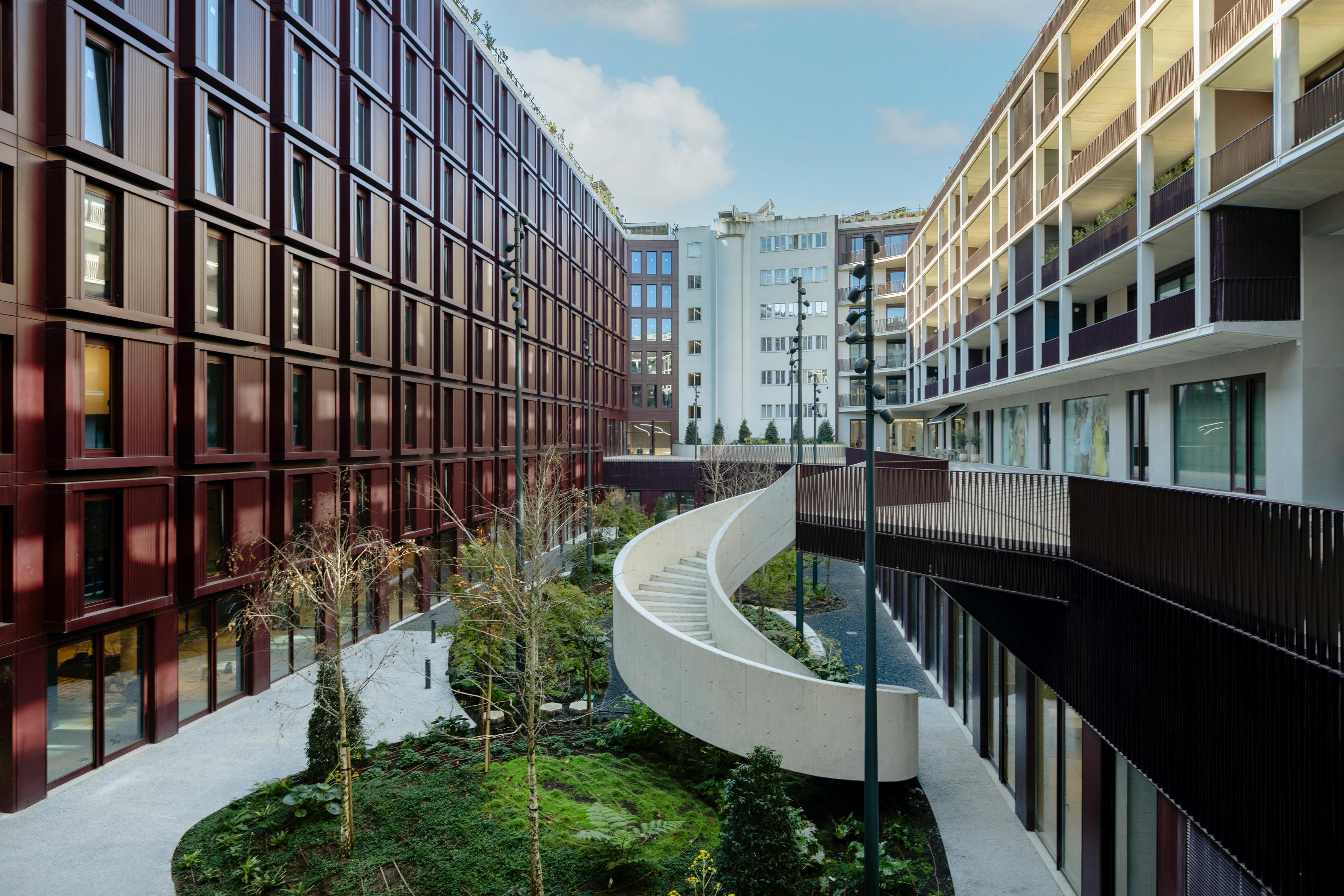 Studio for rent for €1,590 per month in Porto, Rua Formosa