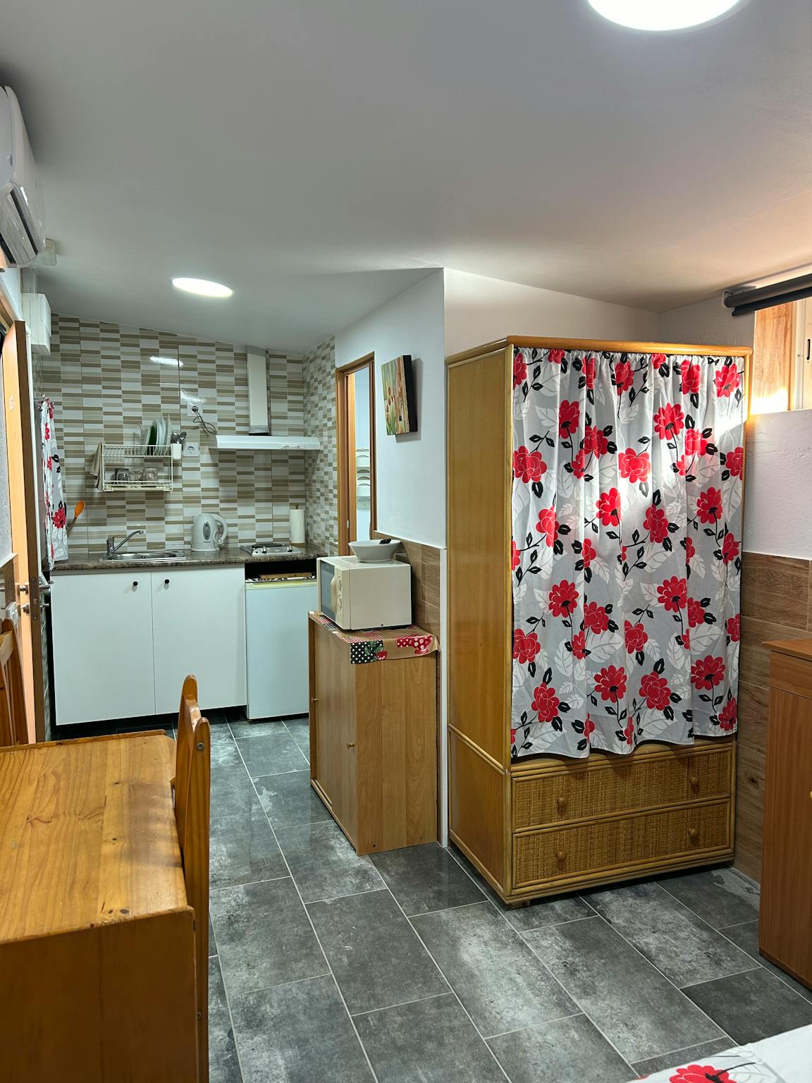 Travessera de Collblanc, L'Hospitalet de Llobregat preview