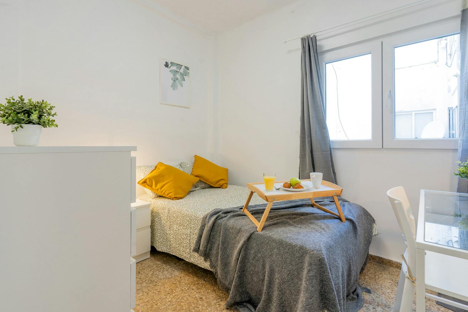 Carrer de Sant Pius X, Valencia preview