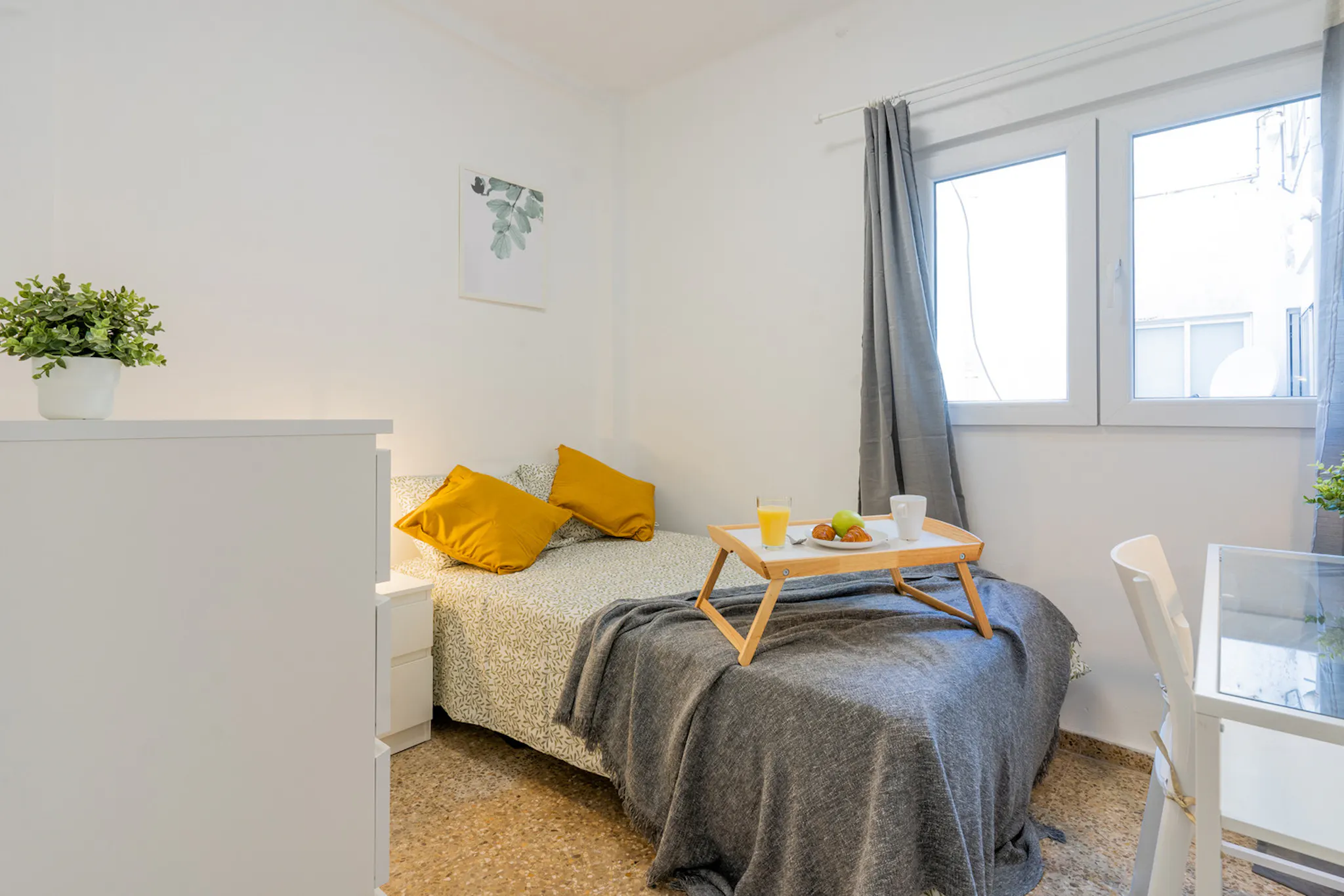 Carrer de Sant Pius X, Valencia preview