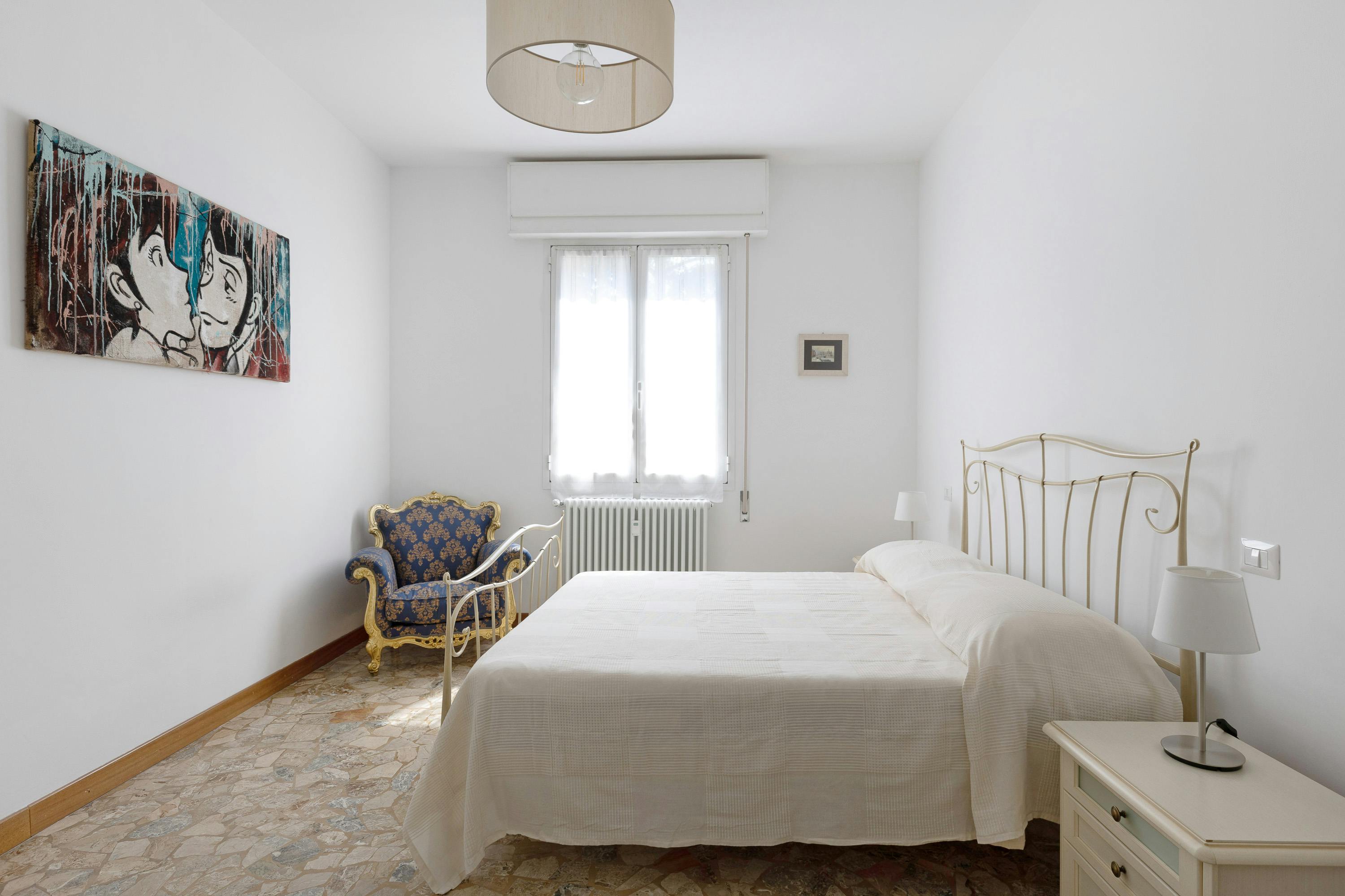 Apartment for rent for €1,700 per month in Bologna, Via Lombardia