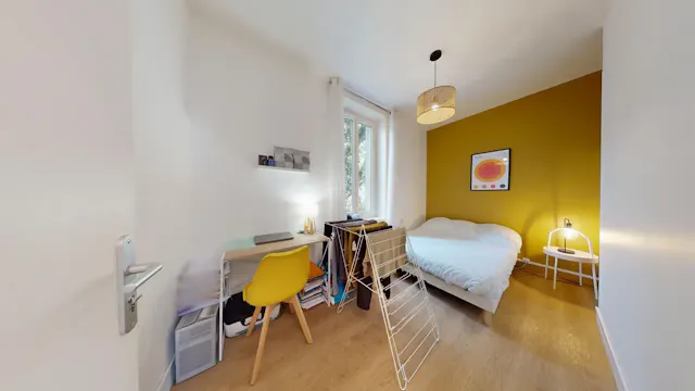 Private room in Rue Pierre-Joseph Proudhon, Villeurbanne (1586928) room image 1