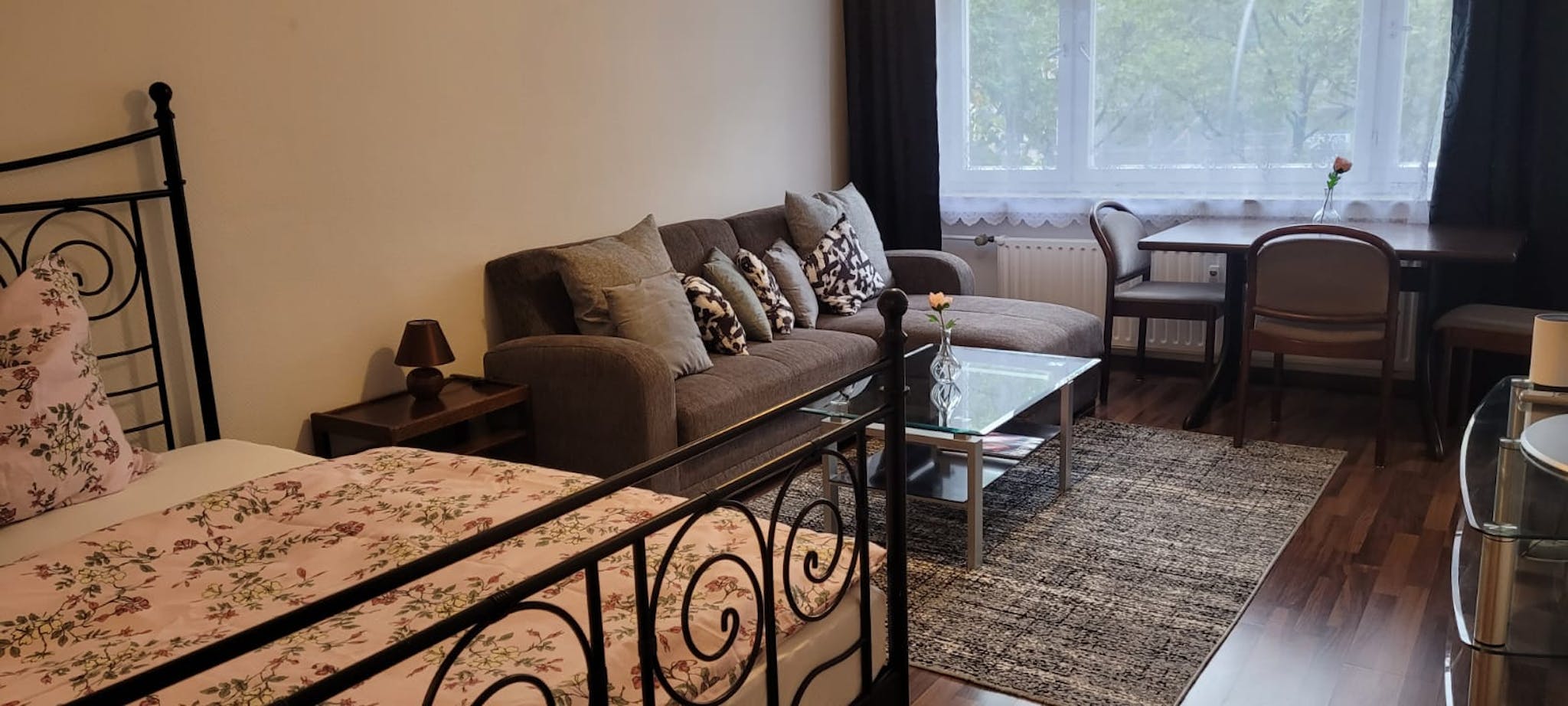 Fuggerstraße, Berlin preview