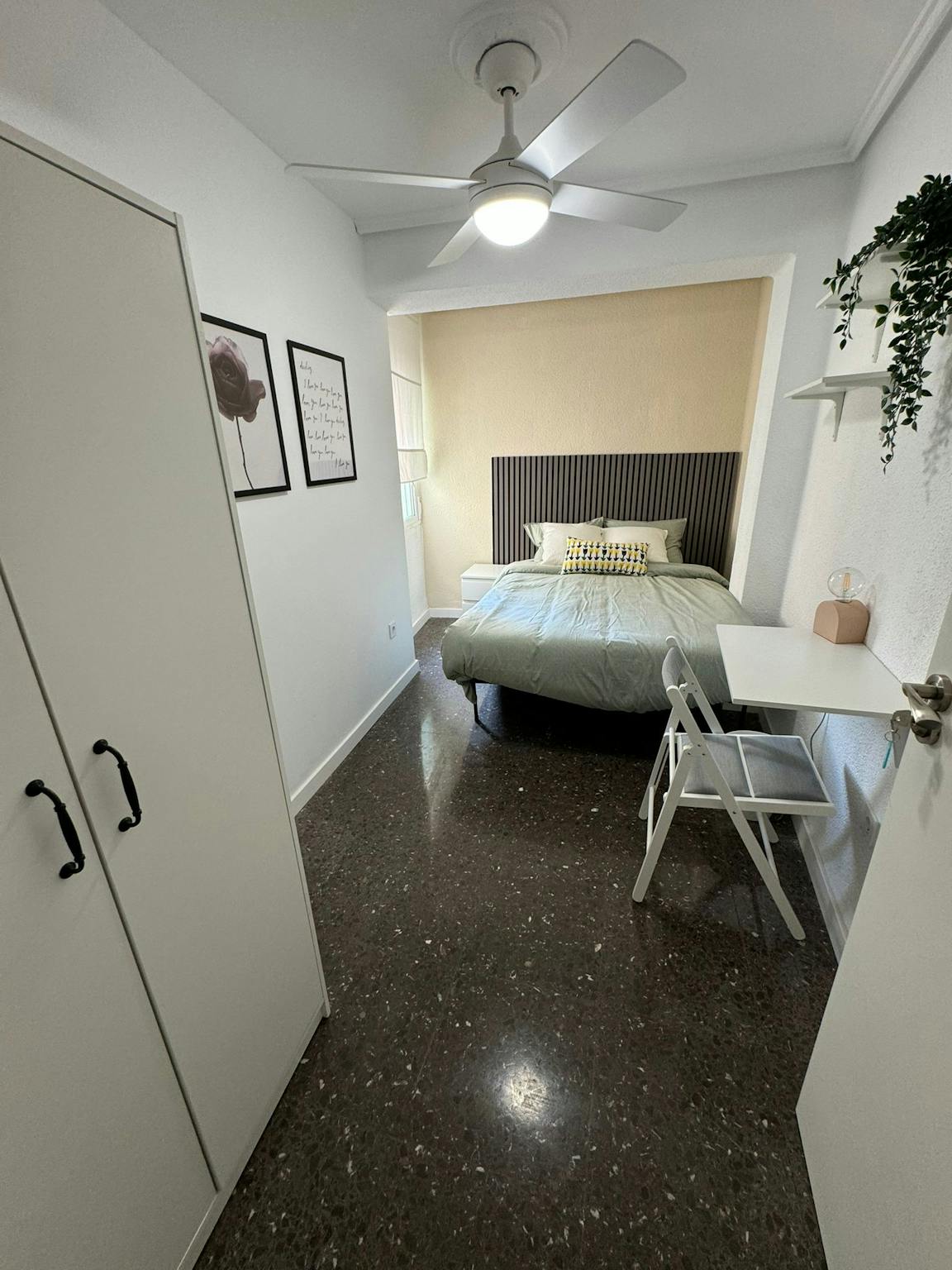 Carrer Valencia, Port Saplaya preview