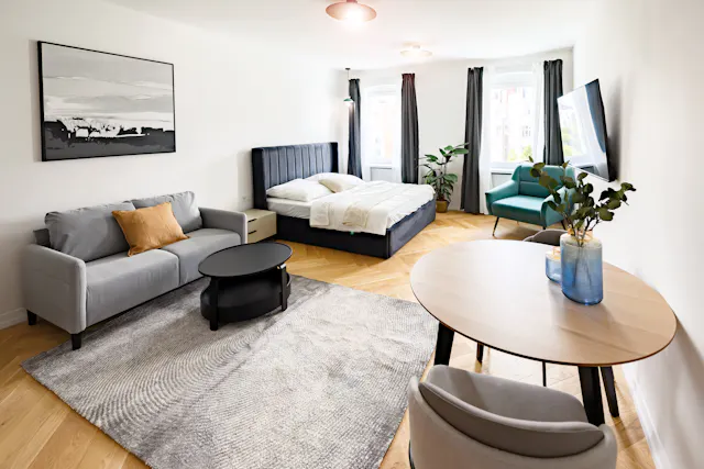 3-Bedroom Apartment in Schönhauser Allee, Berlin (1587082) room image 1