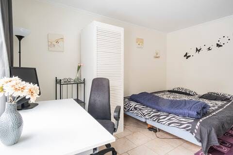Chambre privée à louer pour 7 621 SEK/mois à Spånga, Solhems hagväg