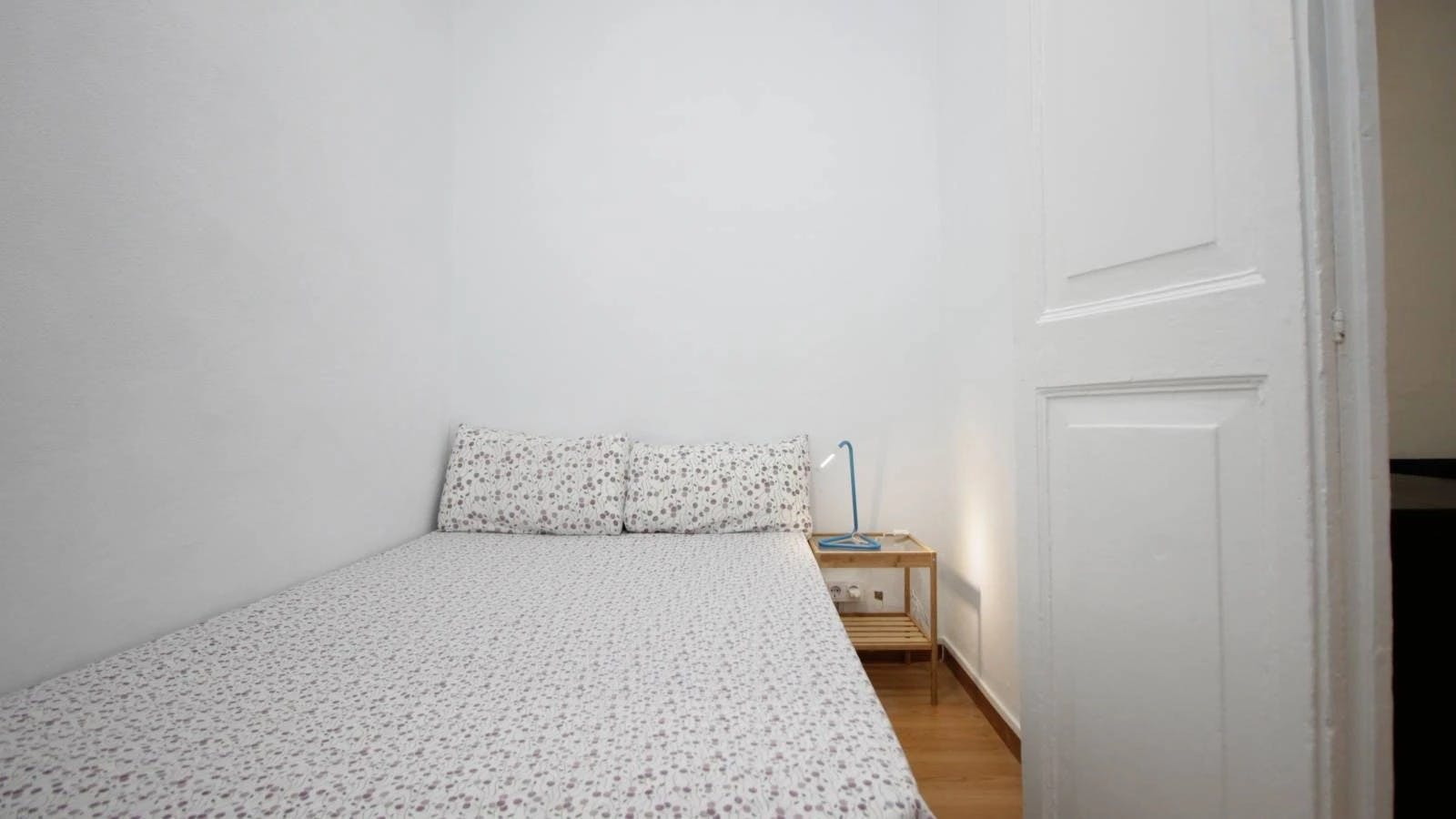 Apartment Barcelona, 1 bed, 9m² — photo 2