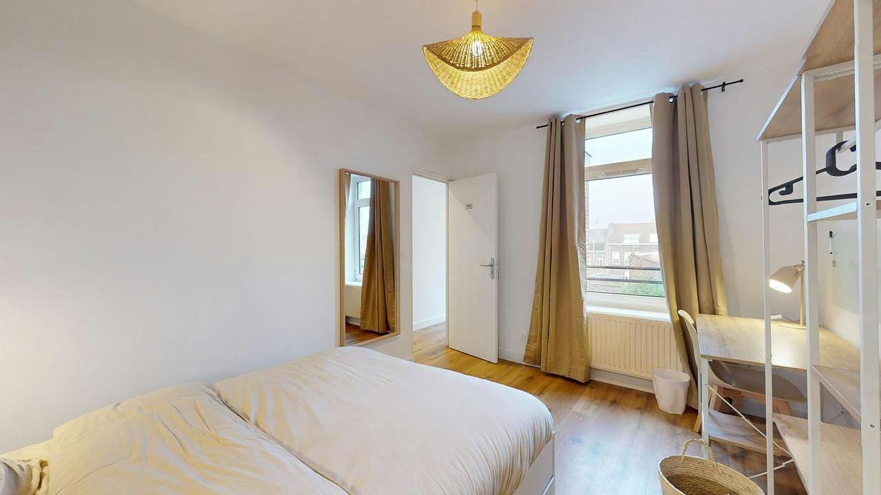 Private room for rent on Rue Caumartin, Lille - Vue 5