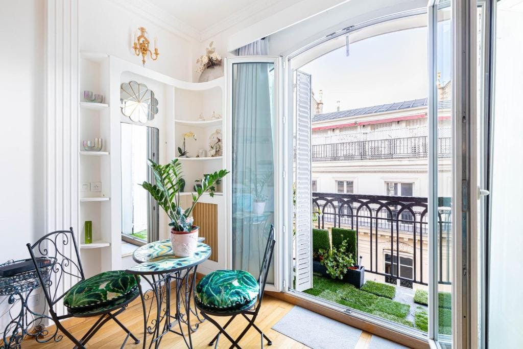 Boulevard de la Madeleine, Paris preview