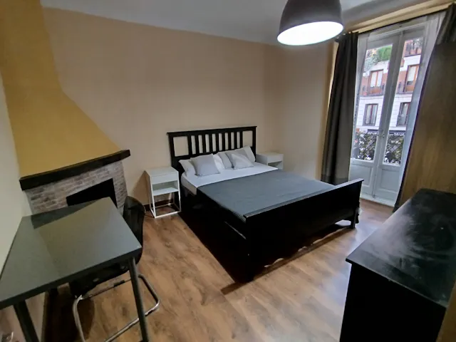 Private room in Calle de Toledo, Madrid (1587473) room image 1