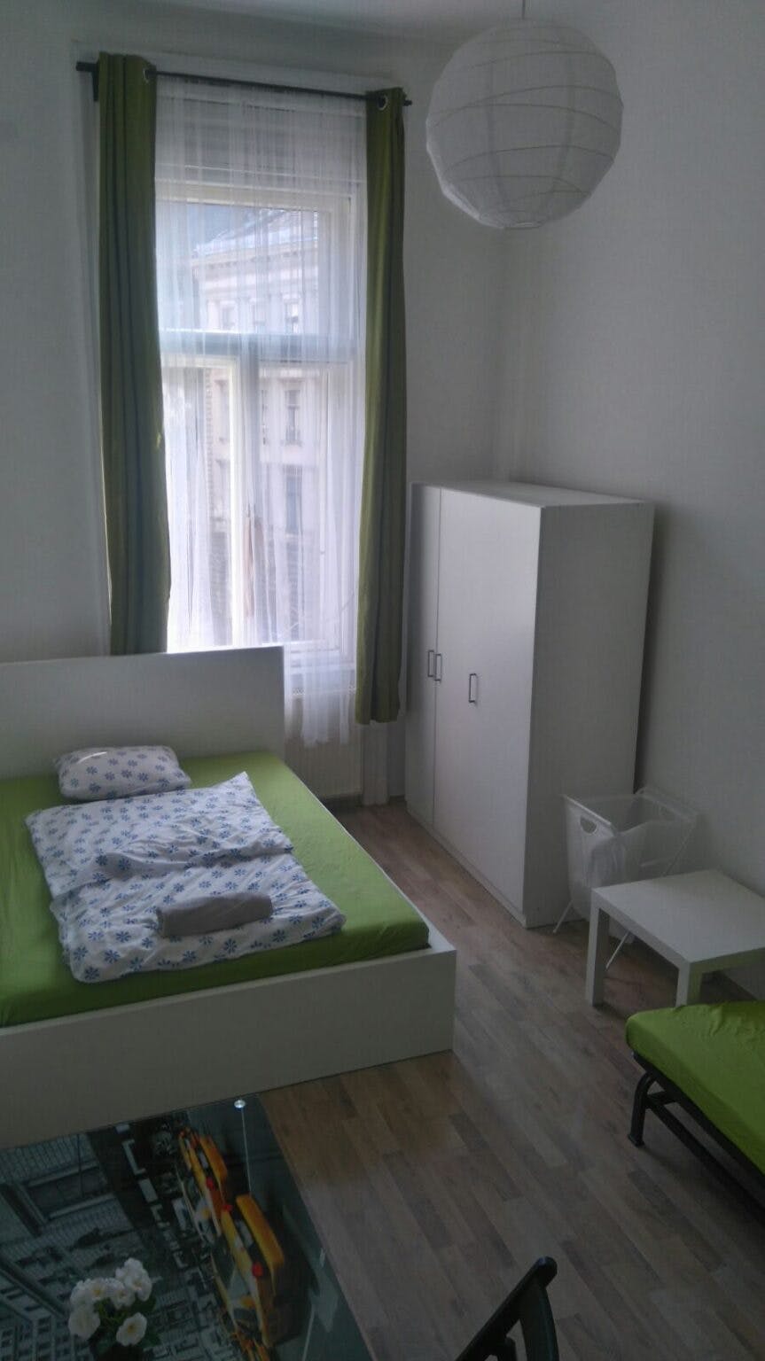 József körút, Budapest preview