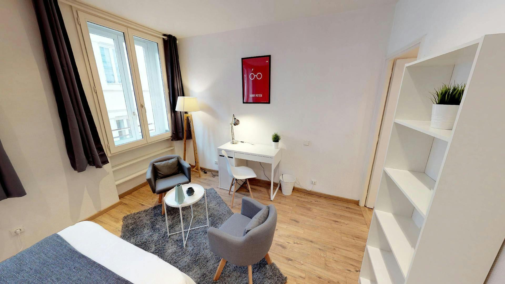 Private room for rent on Place Tobie Robatel, Lyon - Vue 4