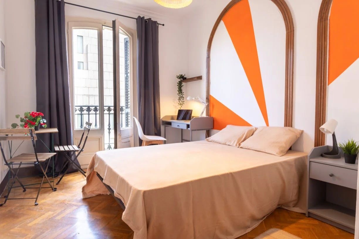 Ronda de Sant Pere, Barcelona preview