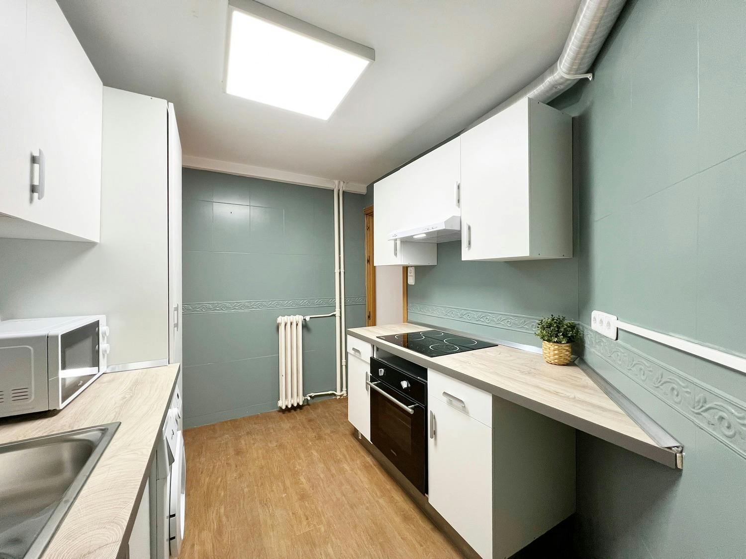Apartment Madrid, 1 bed, 10m² — photo 1