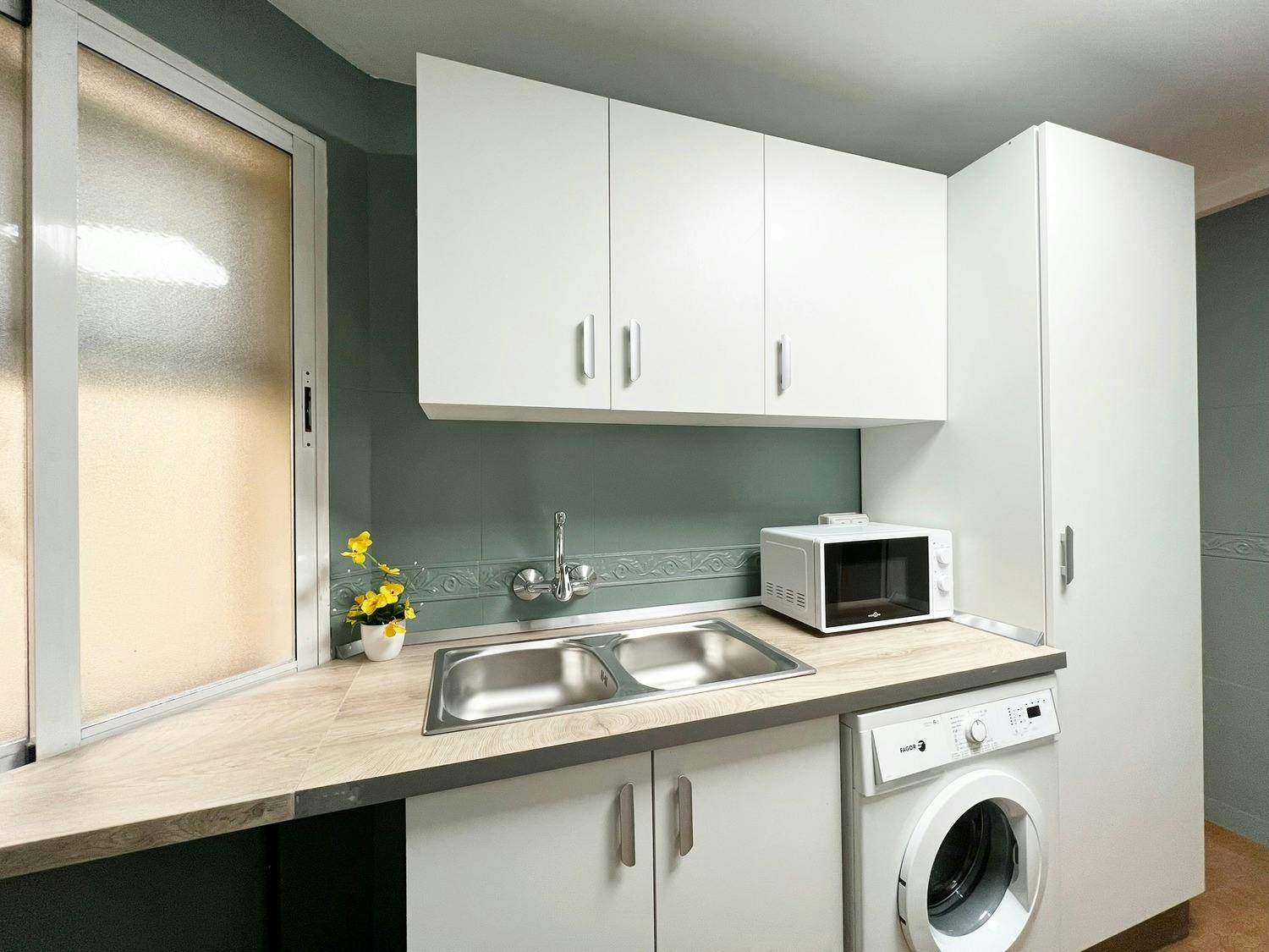 Apartment Madrid, 1 bed, 10m² — photo 3