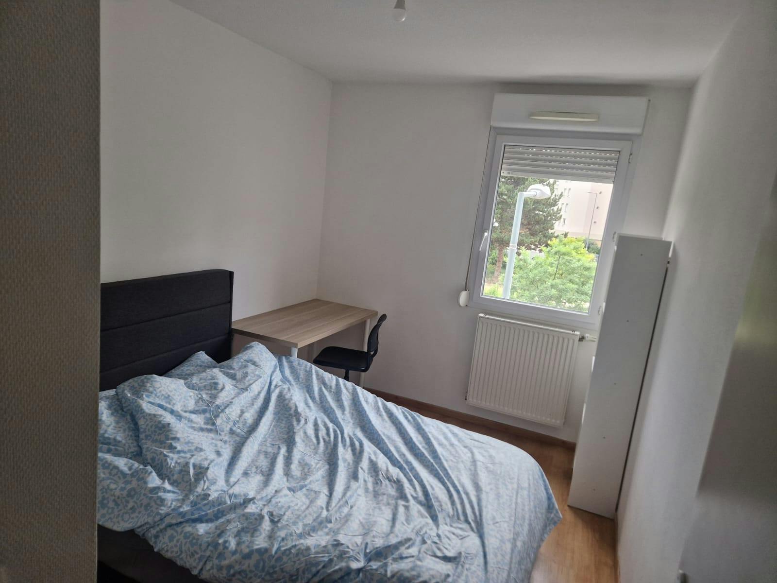 Apartment Vénissieux, 1 bed, 10m² — photo 11