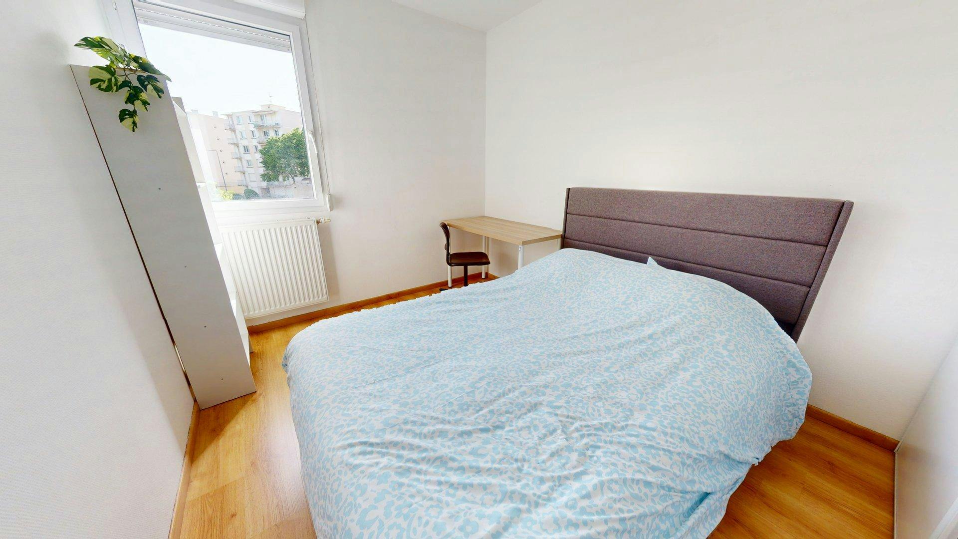 Apartment Vénissieux, 1 bed, 10m² — photo 25