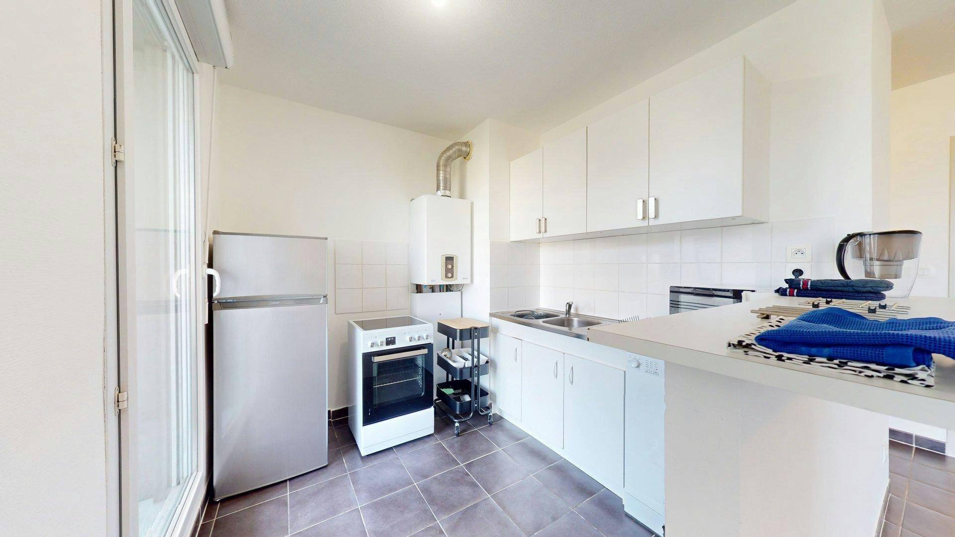 Apartment Vénissieux, 1 bed, 10m² — photo 37