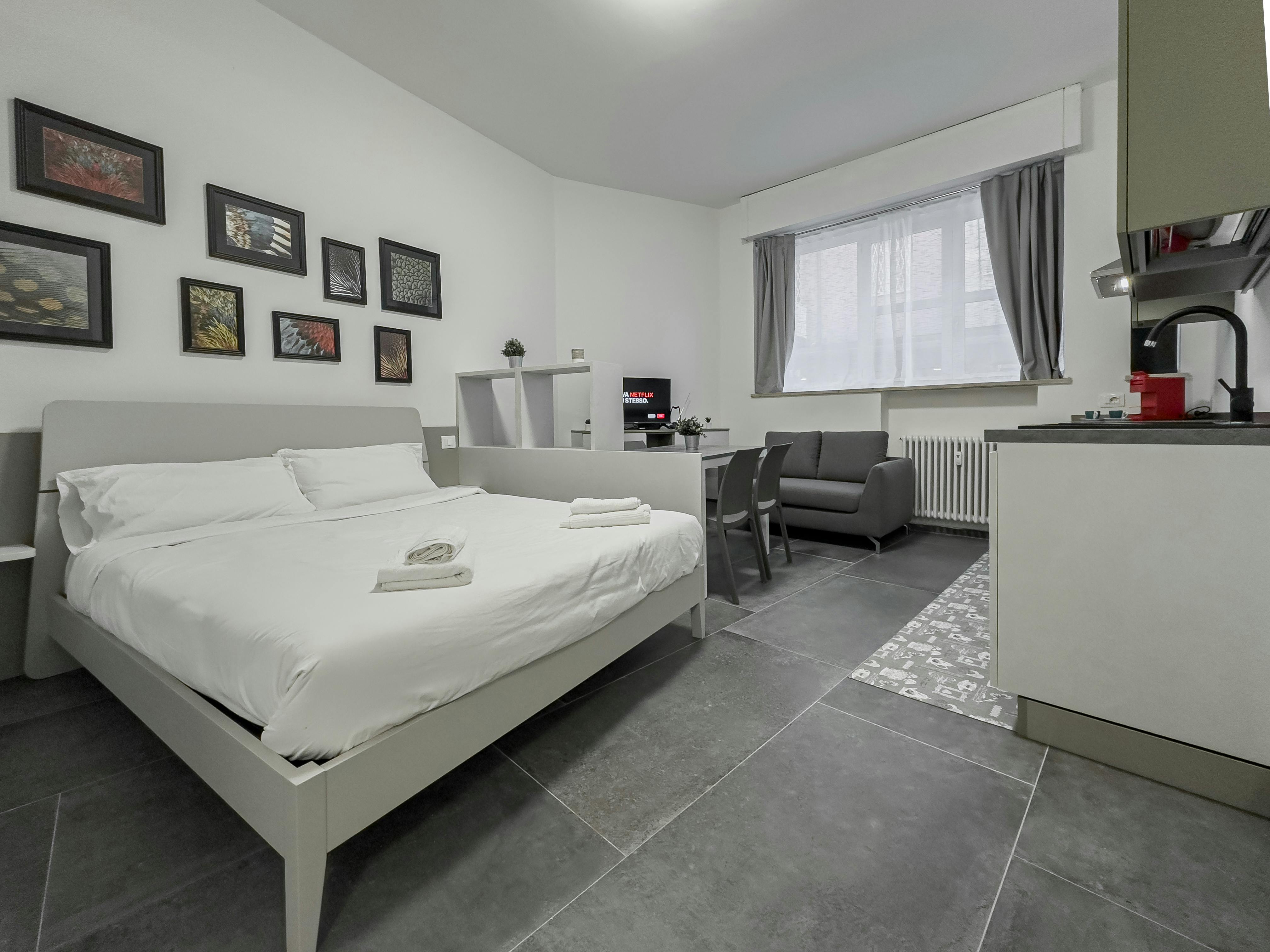 Largo Caduti del Lavoro, Bologna